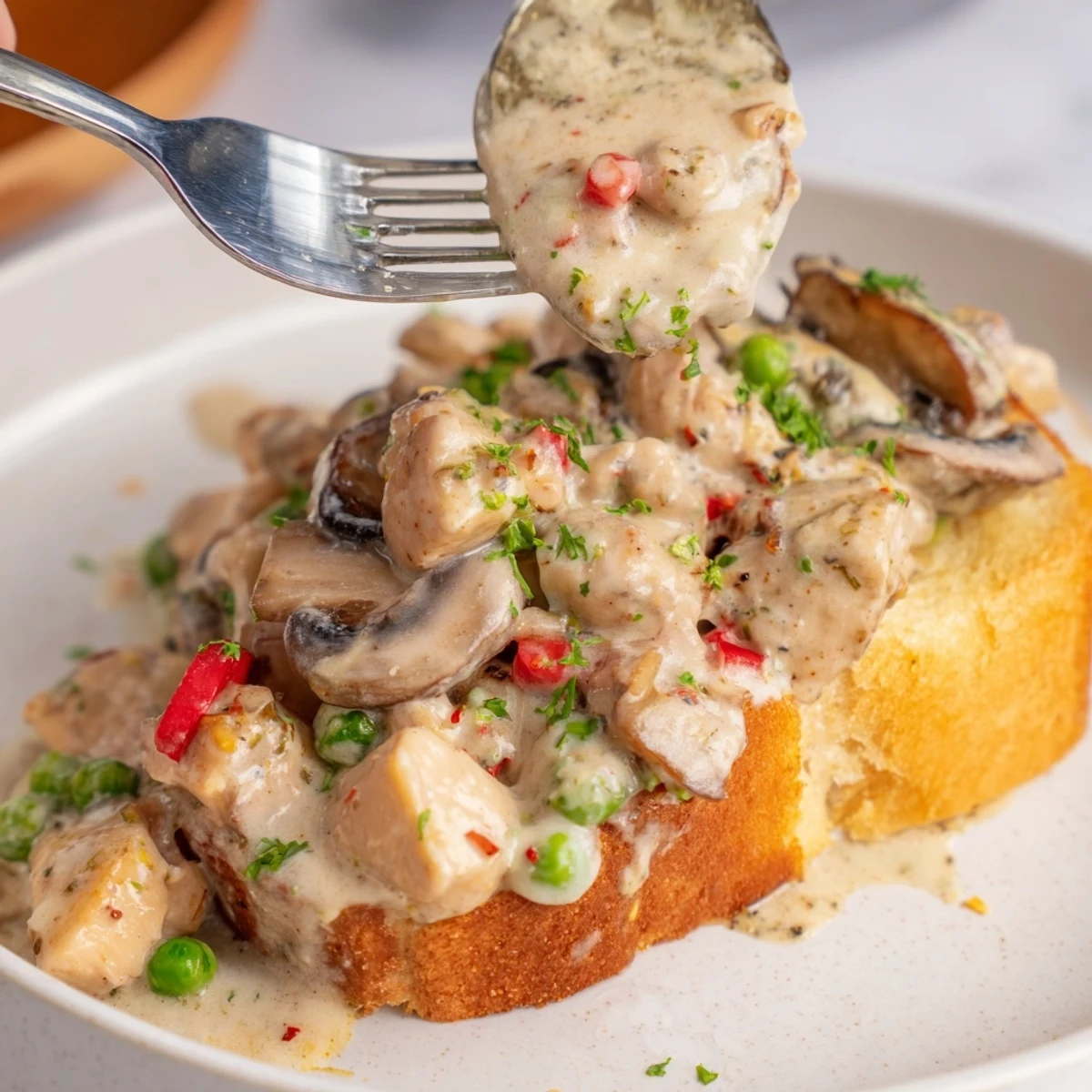 Chicken à la King Toast